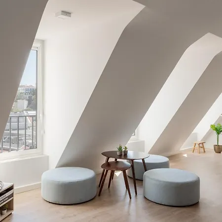 Stylish 2-bedroom In Appartamento