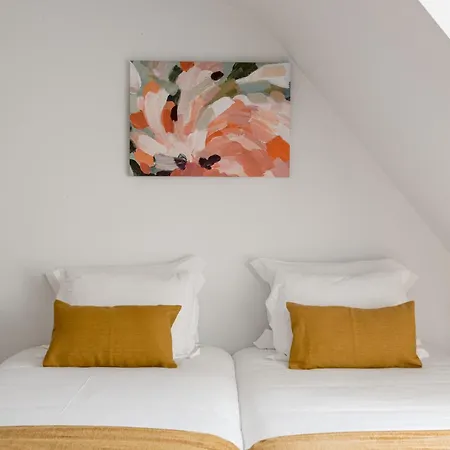 Apartman Stylish 2-bedroom In *
